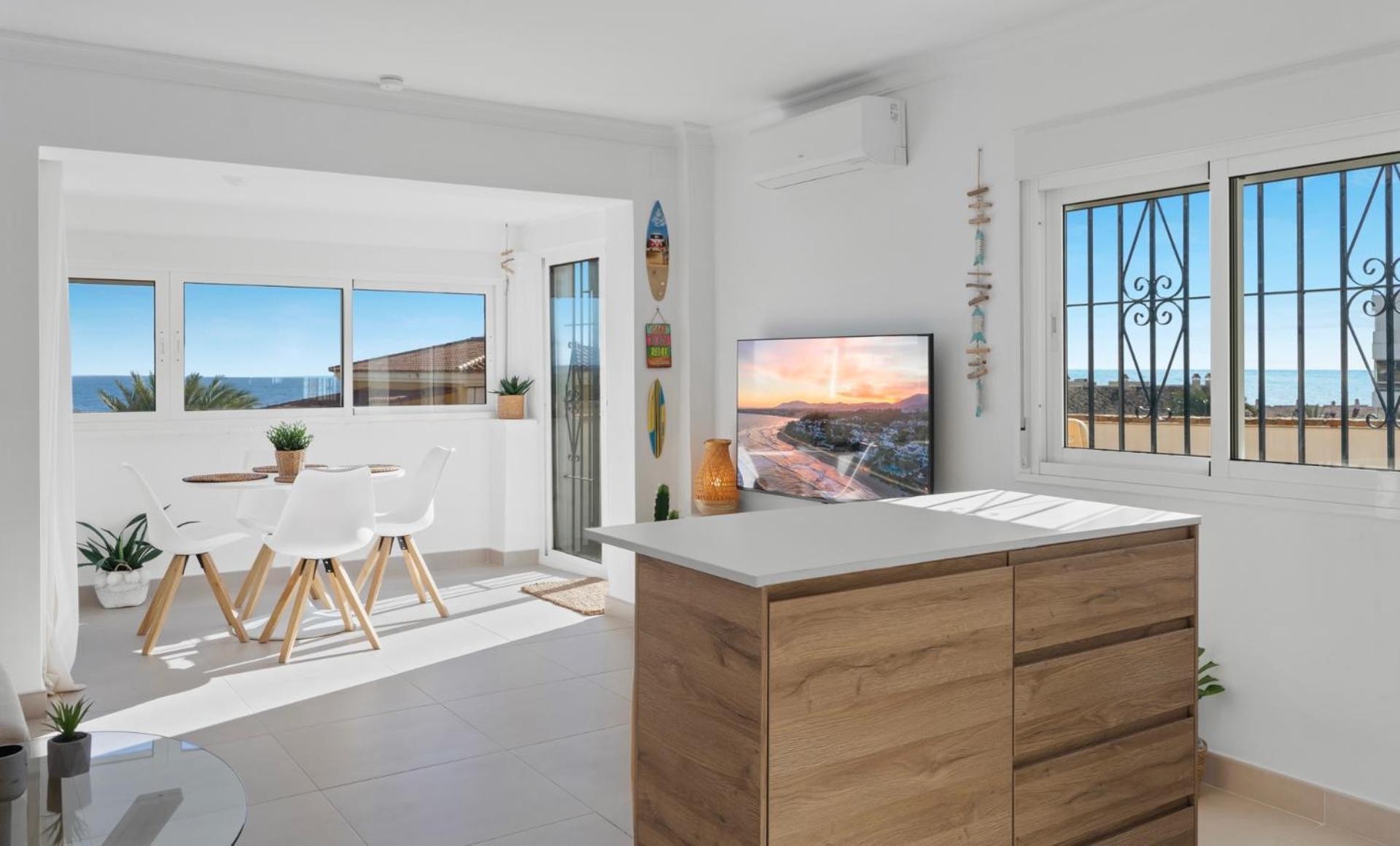 Holiday home Penthouse In Costa, - Seaview - Pool - 40m2 Private Terrace - One Bedroom - Sleeping Alcove Benalmadena