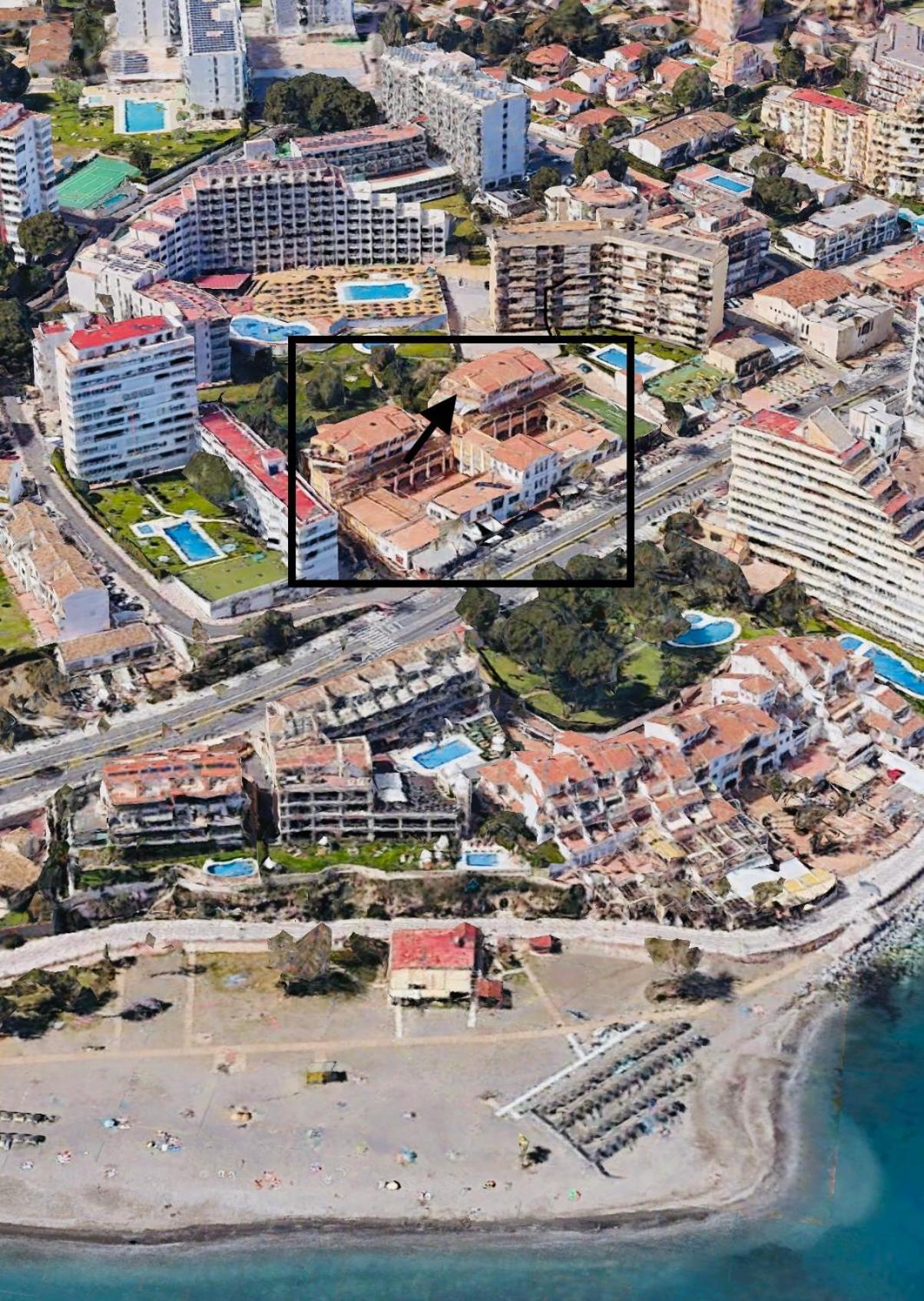 Penthouse In Costa, - Seaview - Pool - 40m2 Private Terrace - One Bedroom - Sleeping Alcove Holiday home Benalmadena