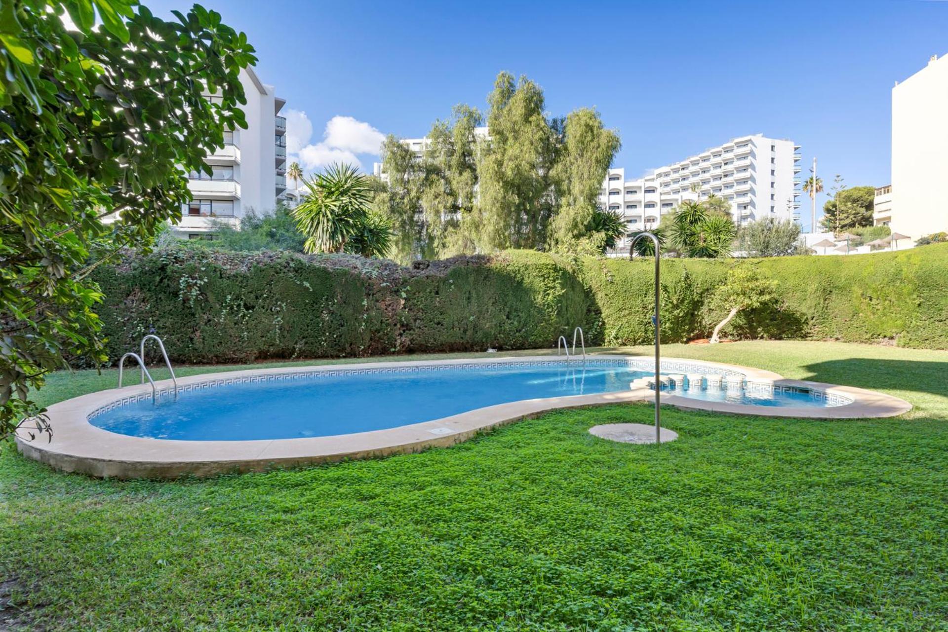 Penthouse In Costa, - Seaview - Pool - 40m2 Private Terrace - One Bedroom - Sleeping Alcove Holiday home *